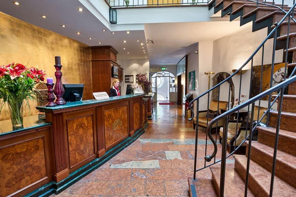 Radisson Blu Hotel Altstadt, Зальцбург Інтер'єр фото